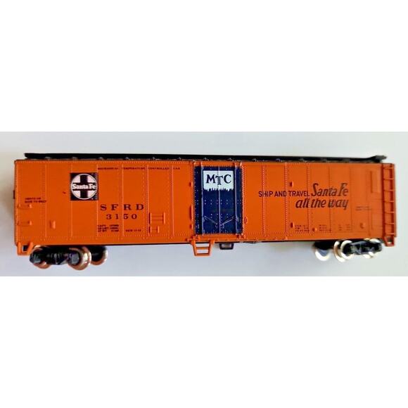 Atlas Santa Fe 50' Mech. Reefer MTC Car N Scale Santa Fe All The Way U105-38 - Picture 3 of 11
